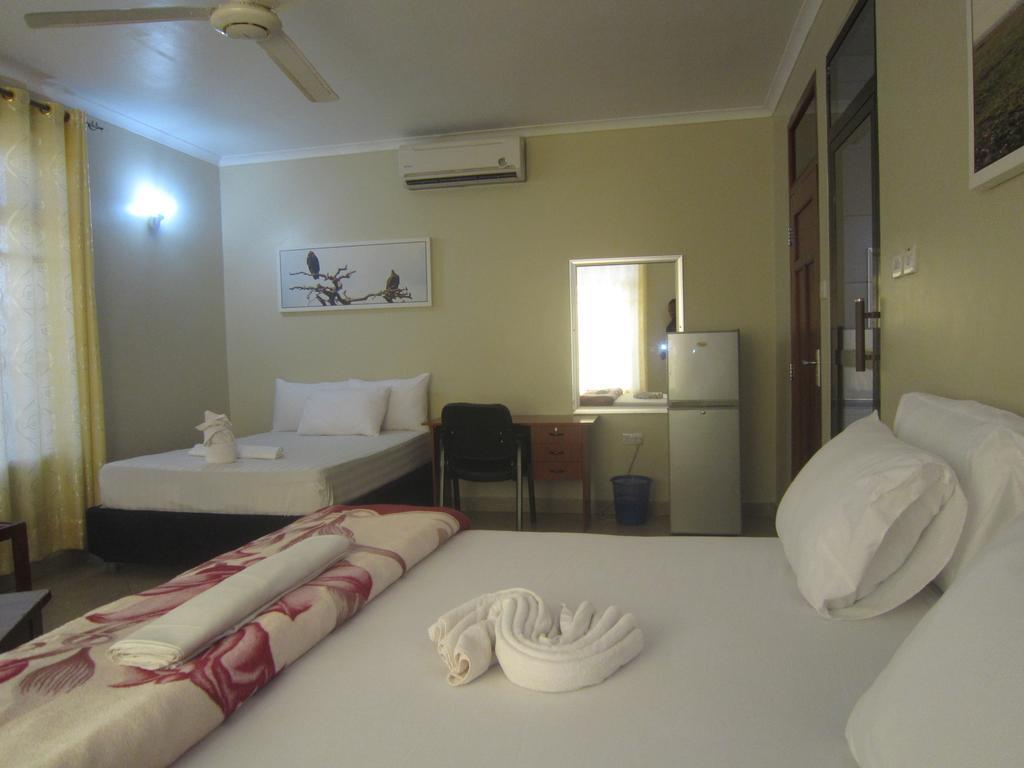 Fq Hotel Limited Дар ес Саалам Екстериор снимка